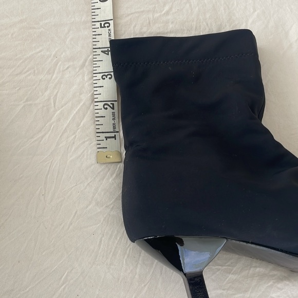 CALVIN KLEIN BLACK KITTEN BOOTIES - Picture 5 of 7